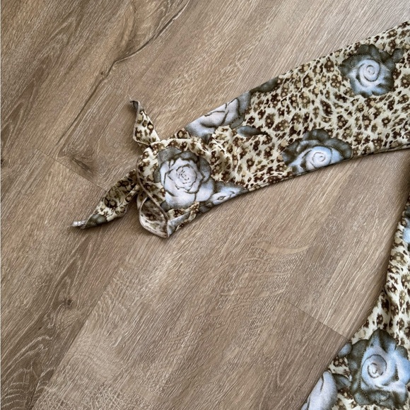 Vintage y2k Floral & Animal Print V Neck Top - Picture 5 of 7